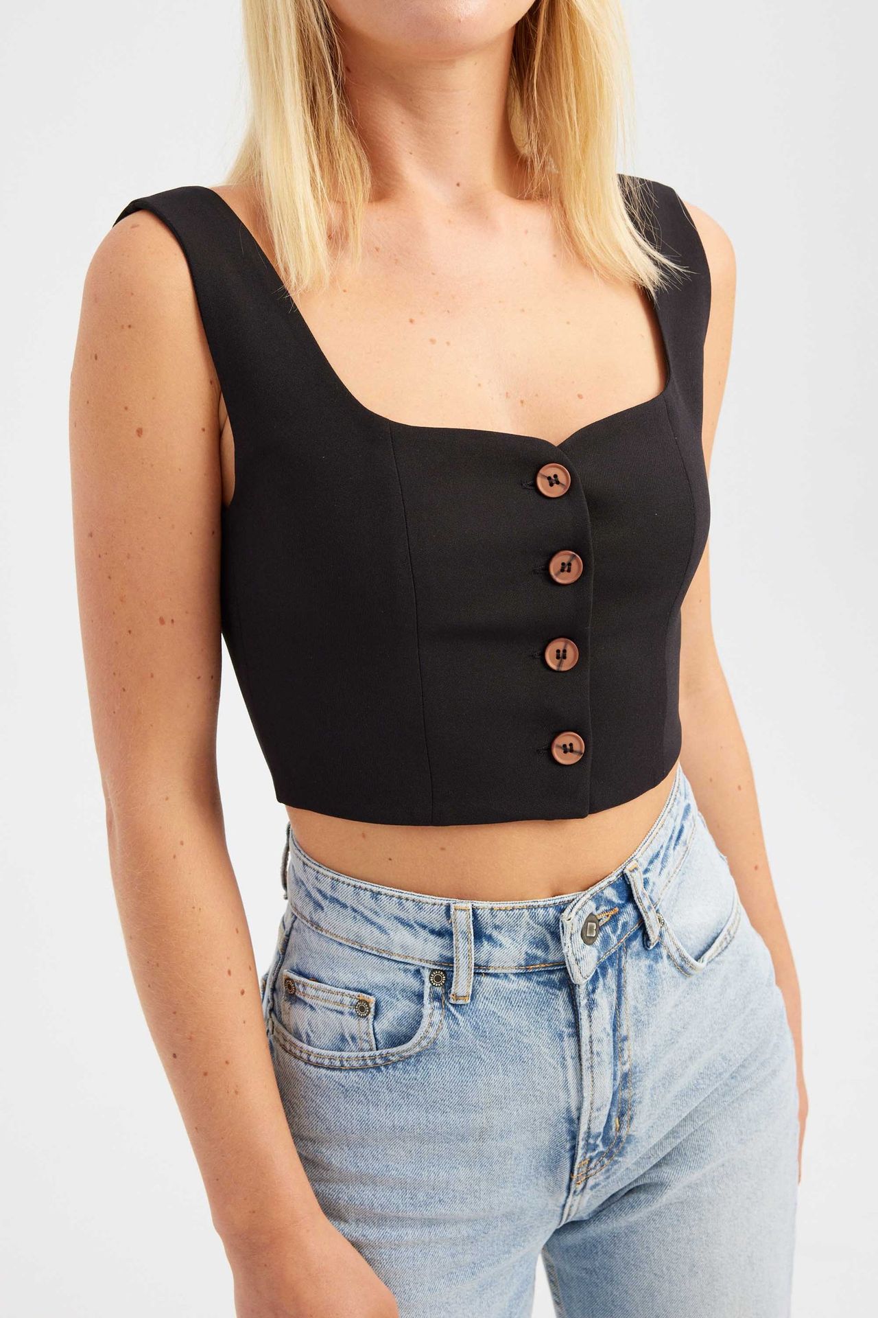Solid Sweetheart Neck Cropped Waistcoat