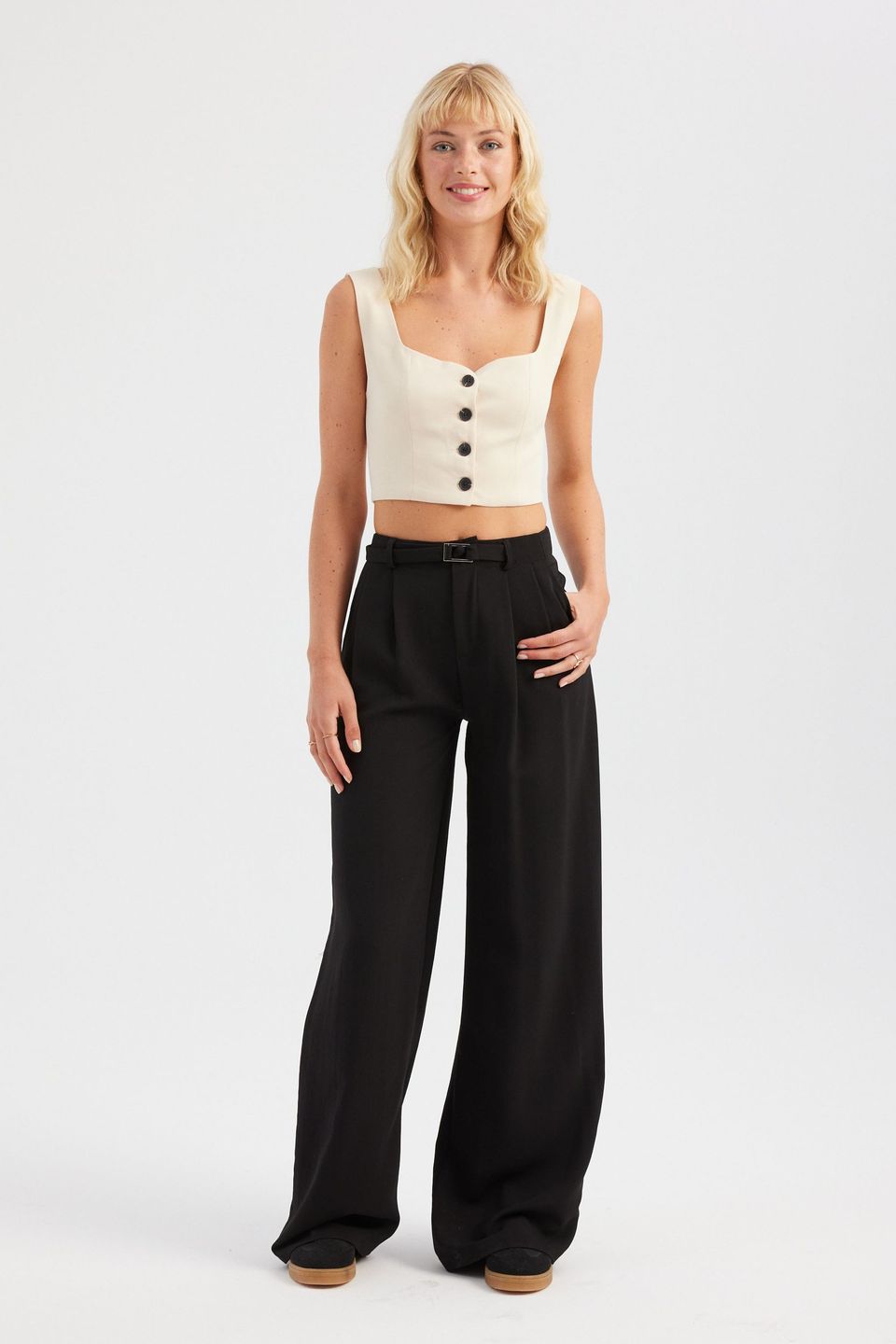 Solid Sweetheart Neck Cropped Waistcoat