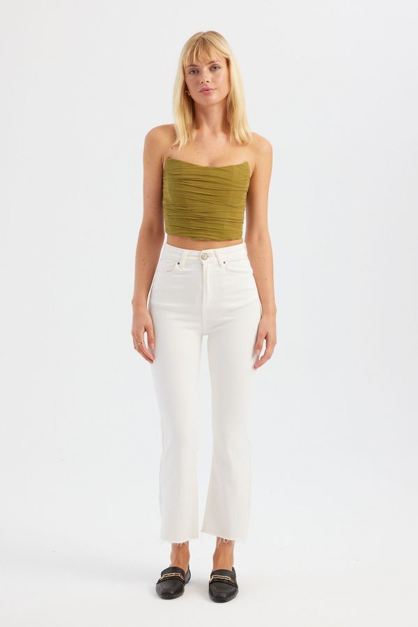 Strapsız Kıvrımlı Crop Top 2