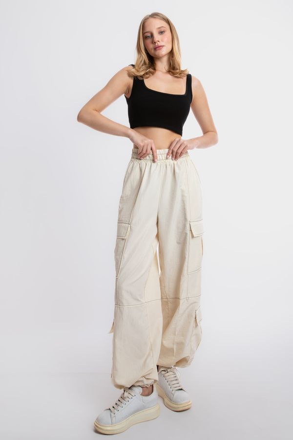 Cotton Poplin Wide-Leg Cargo Trousers 6
