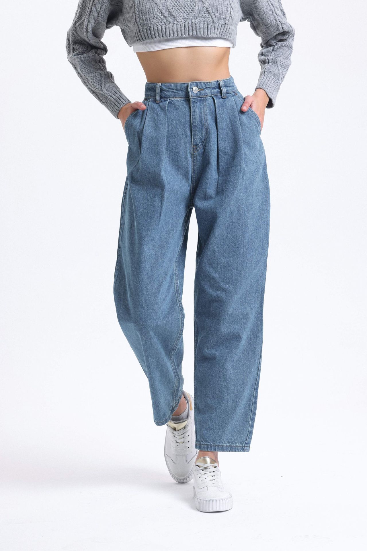 High Waist Pleated Boyfriend Jeans