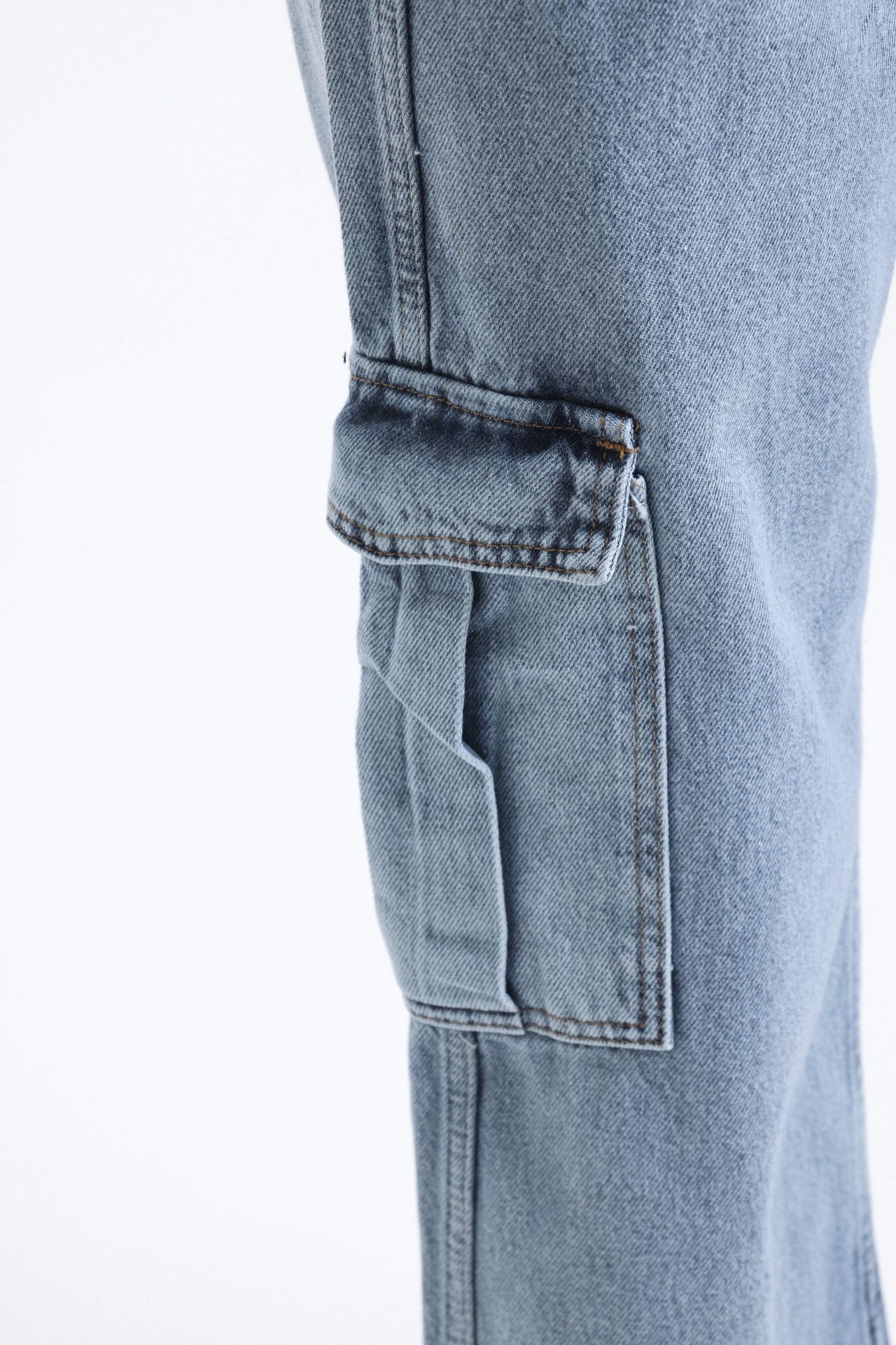 Low Rise Pocket Cargo Jeans