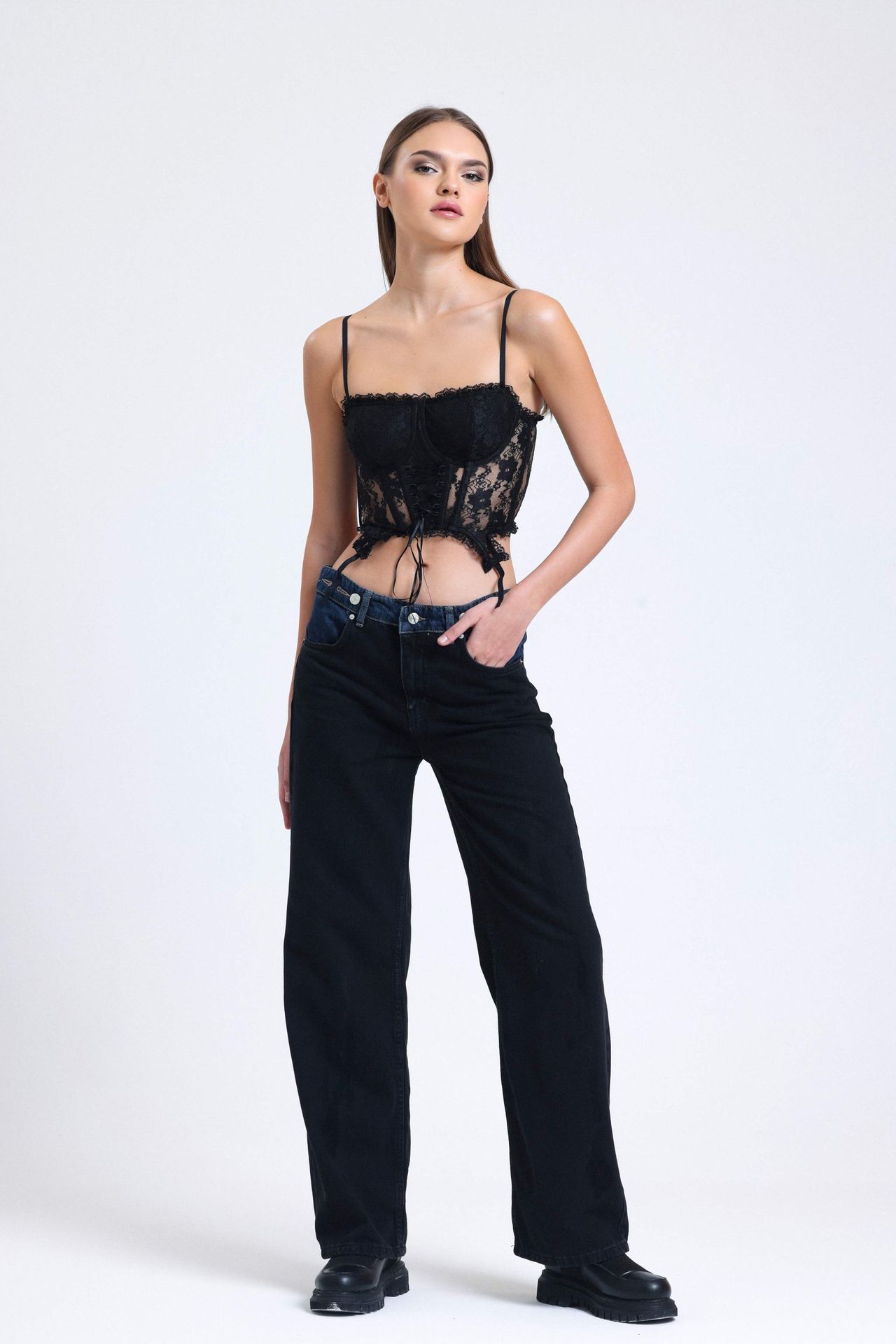 Mid Rise Garni Detailed Wide Leg Jeans