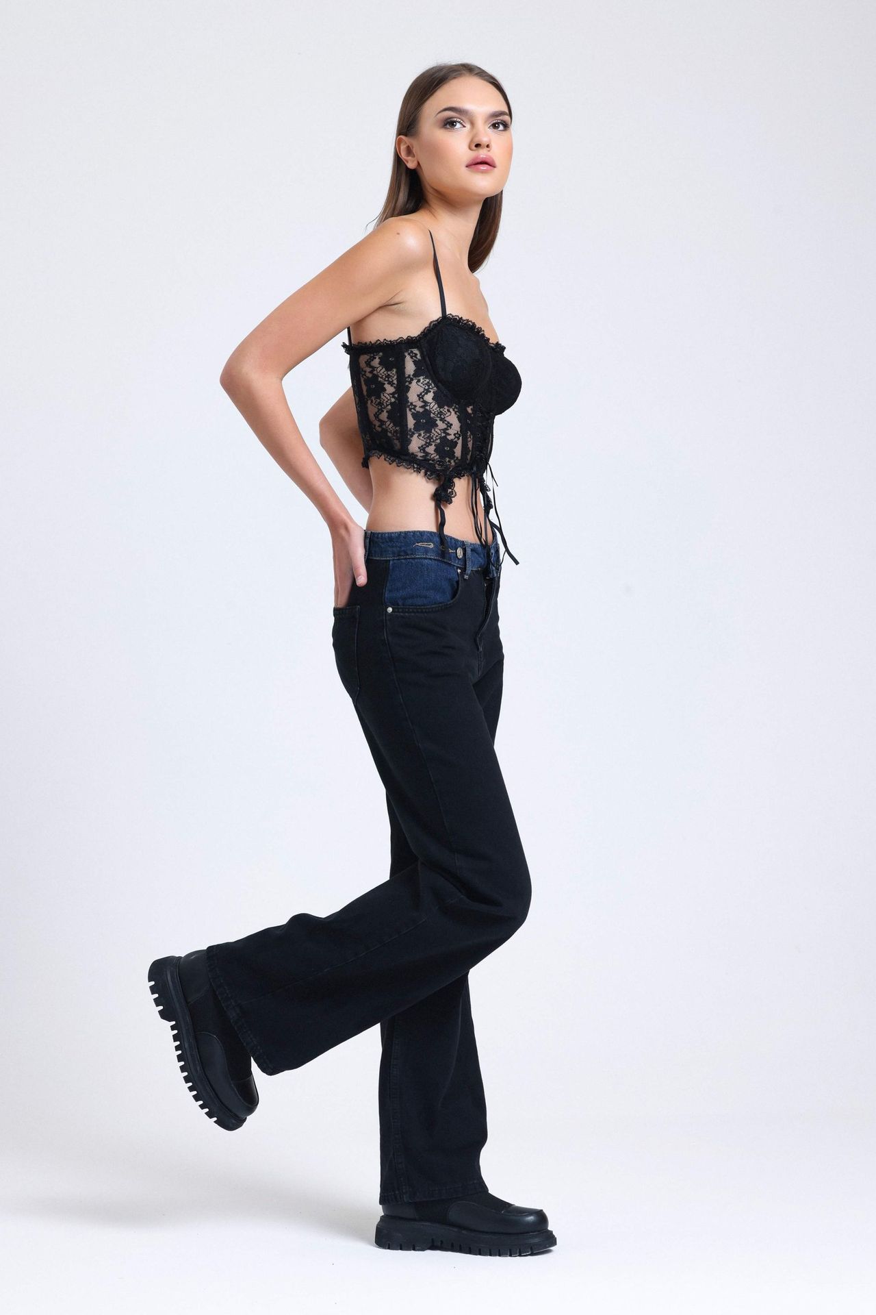 Mid Rise Garni Detailed Wide Leg Jeans