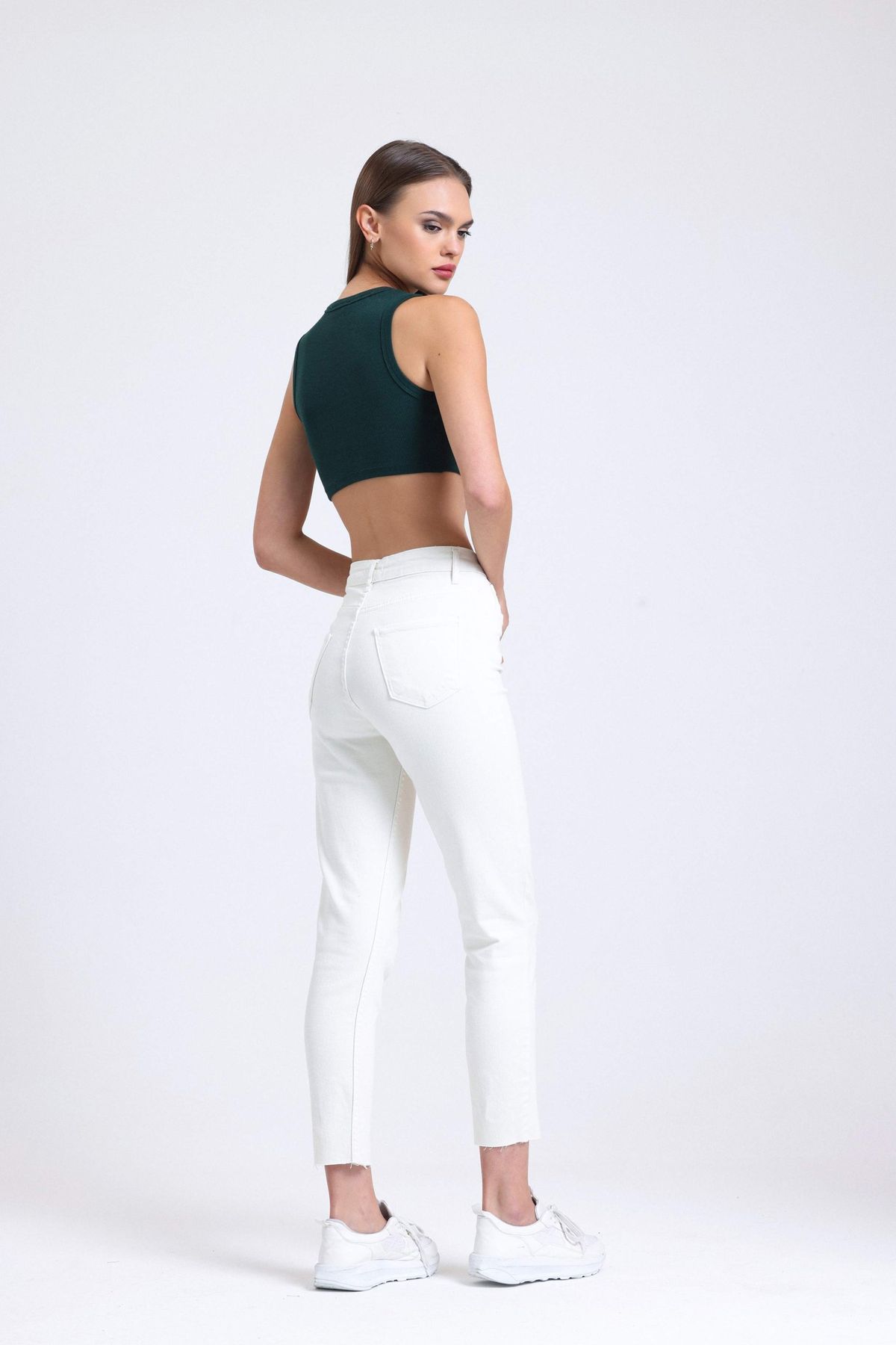 Mid Rise Mom-fit Jeans