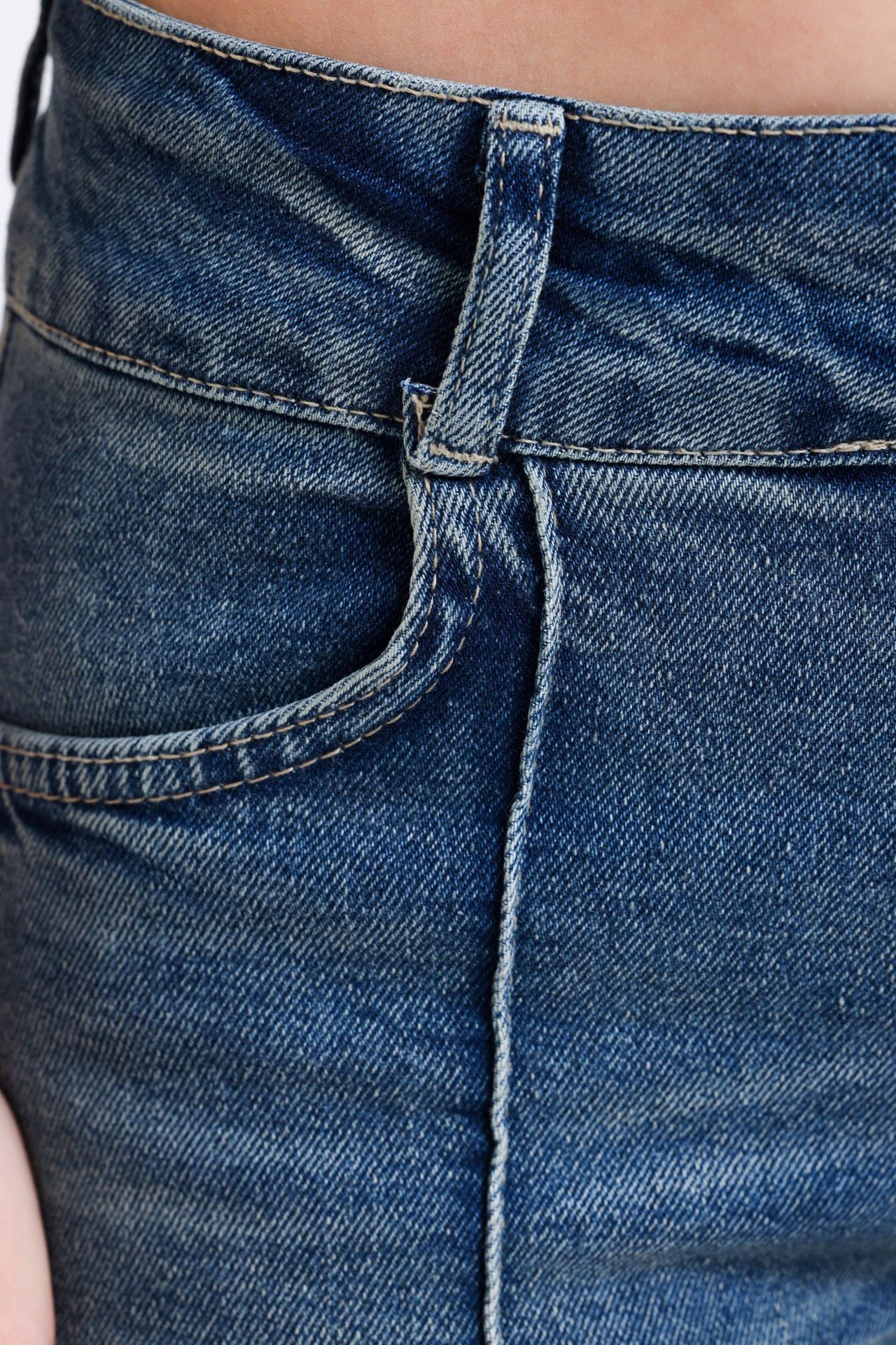 Mid Rise Ribbed Straight Leg Jeans