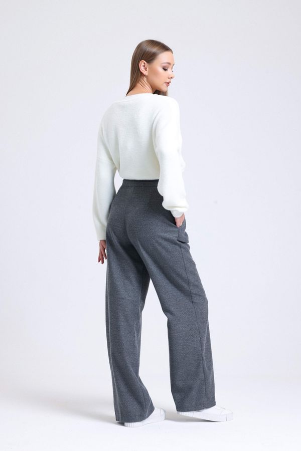 High Waist Wide Leg Trousers with a Belt Detail 3