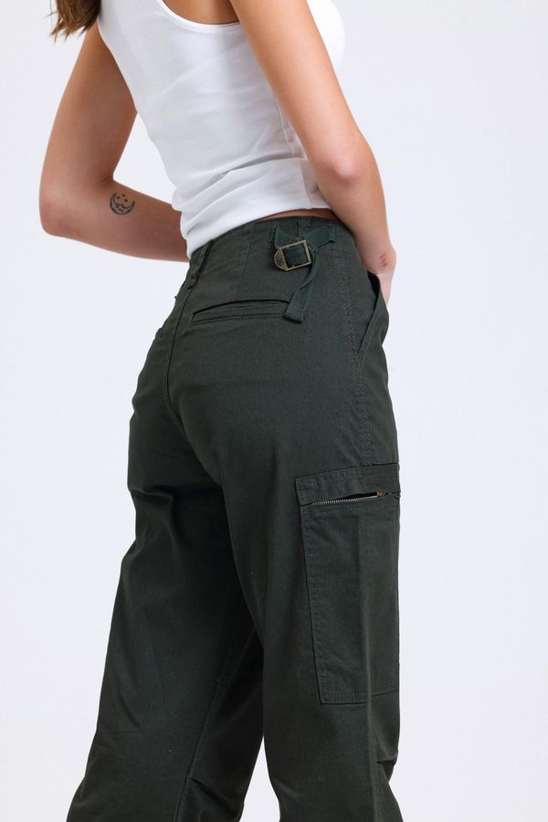 High Waist Zippered Slit Straight Leg Trousers 4