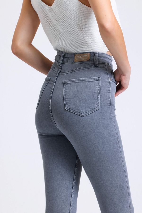 Yüksek Bel Dar Kesim Kot Pantolon 6