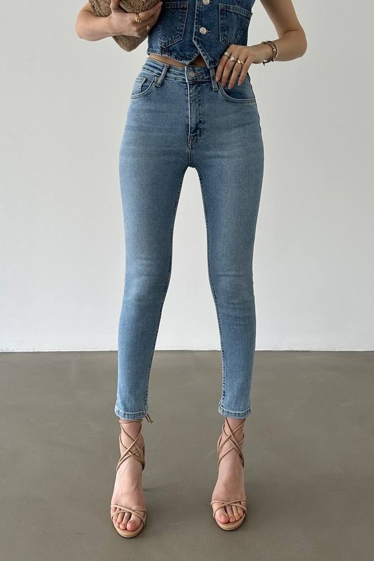 High Waist Skinny Jeans