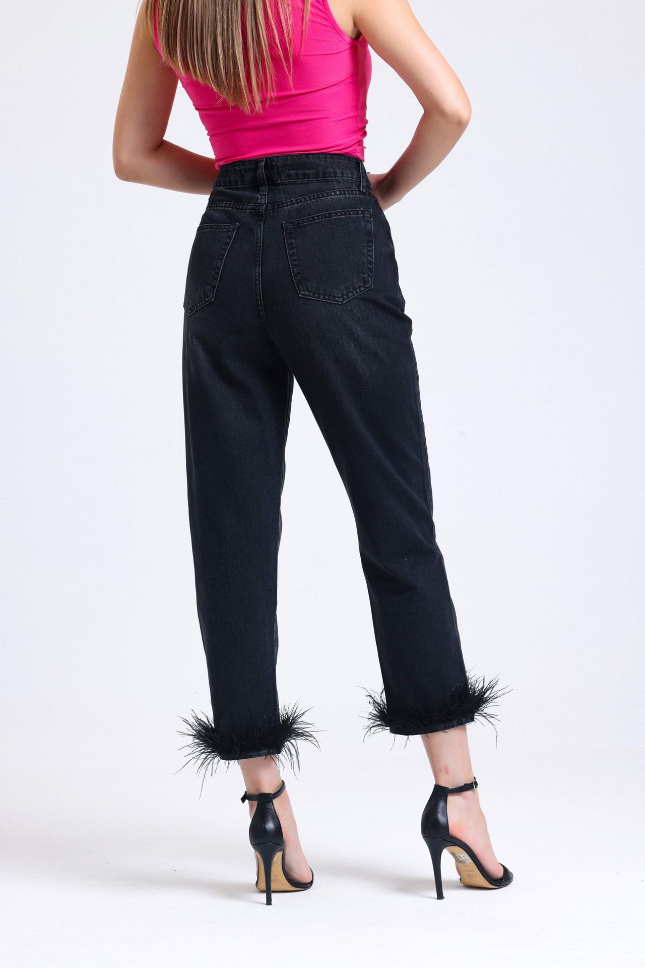 High Waist Mom-fit Jeans with a Fur Hem