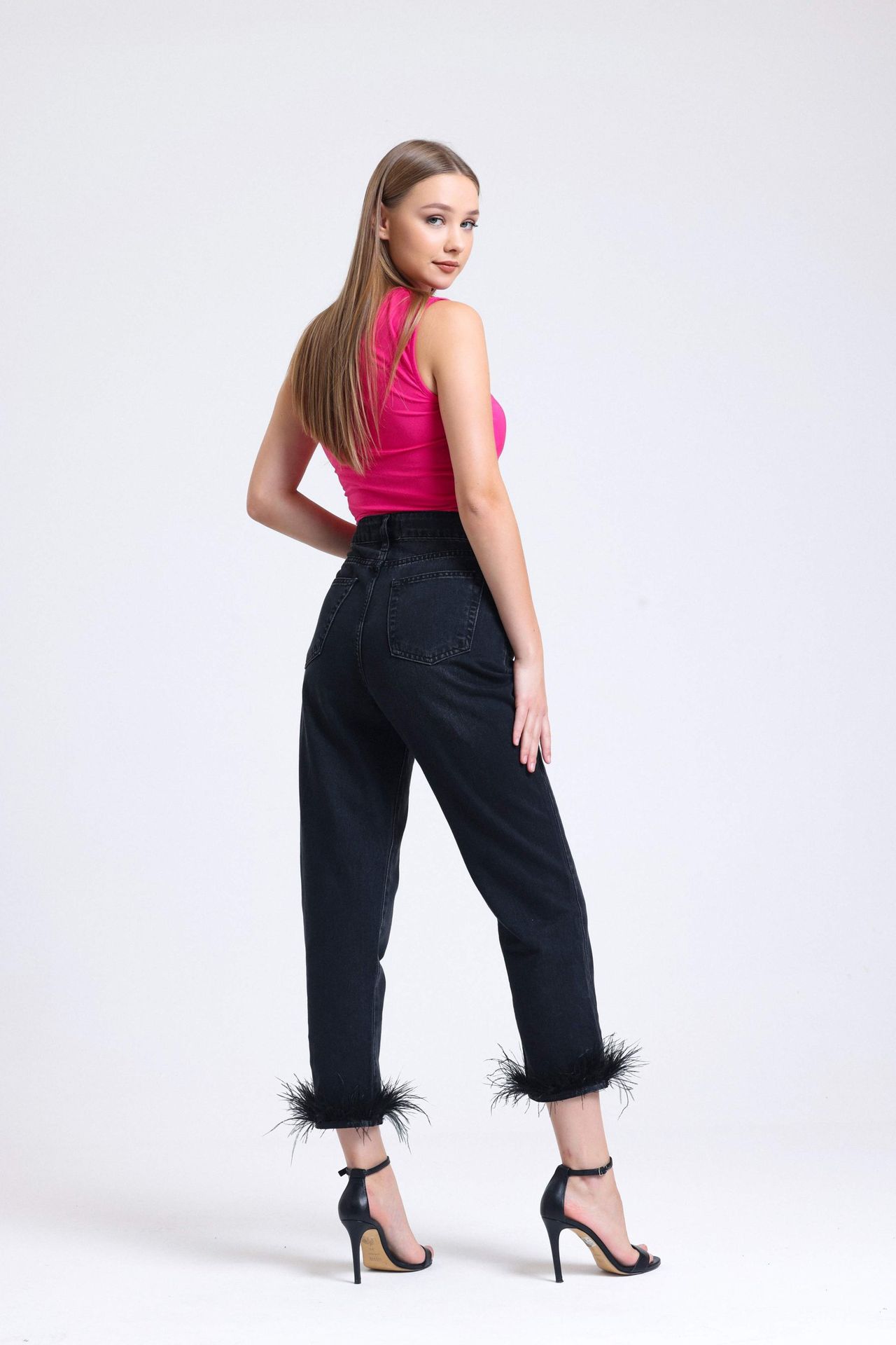 High Waist Mom-fit Jeans with a Fur Hem