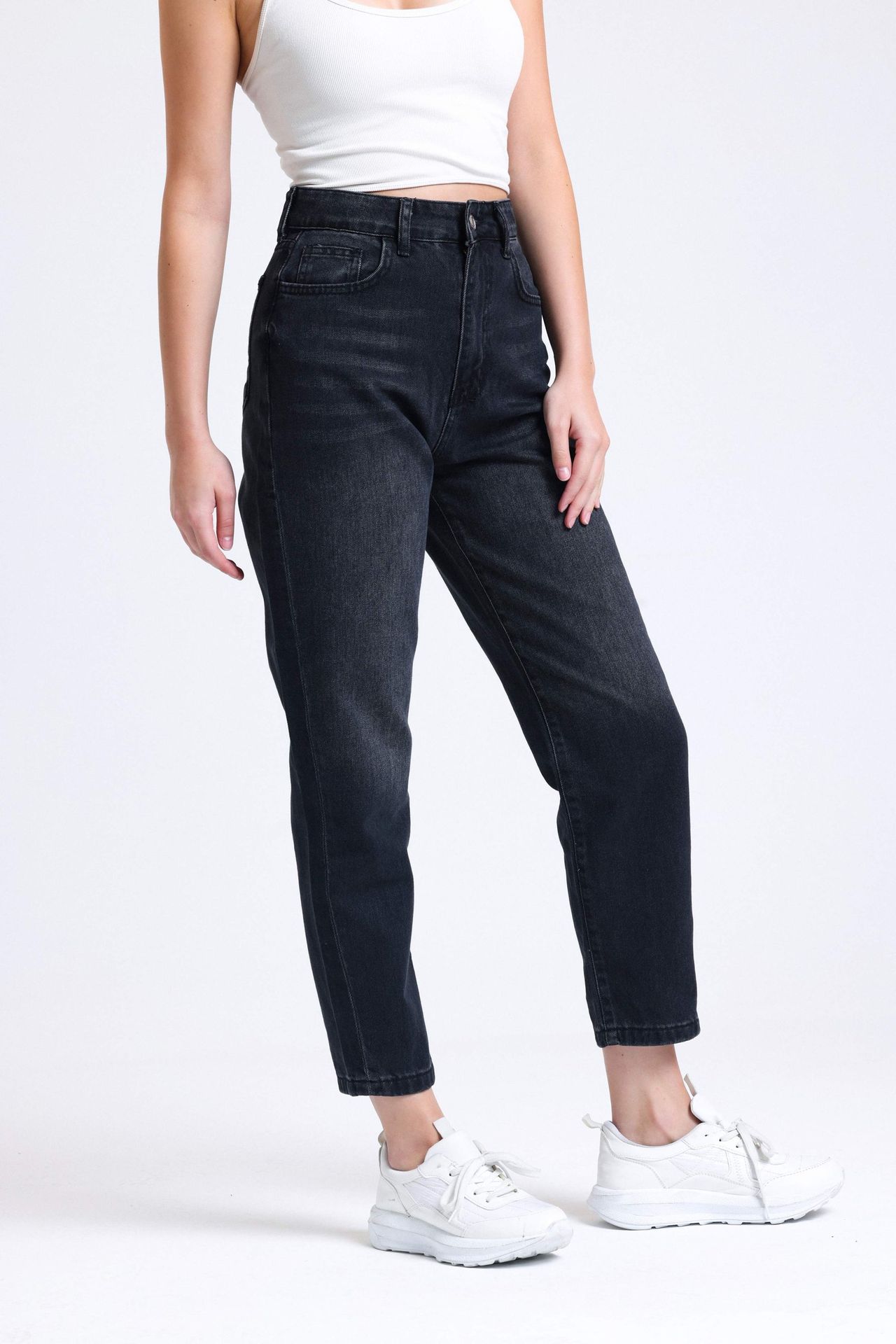 High Waist Mom-fit Jeans