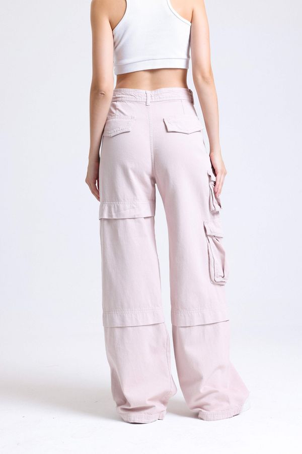 High Waist Pocket Cargo Trousers 3