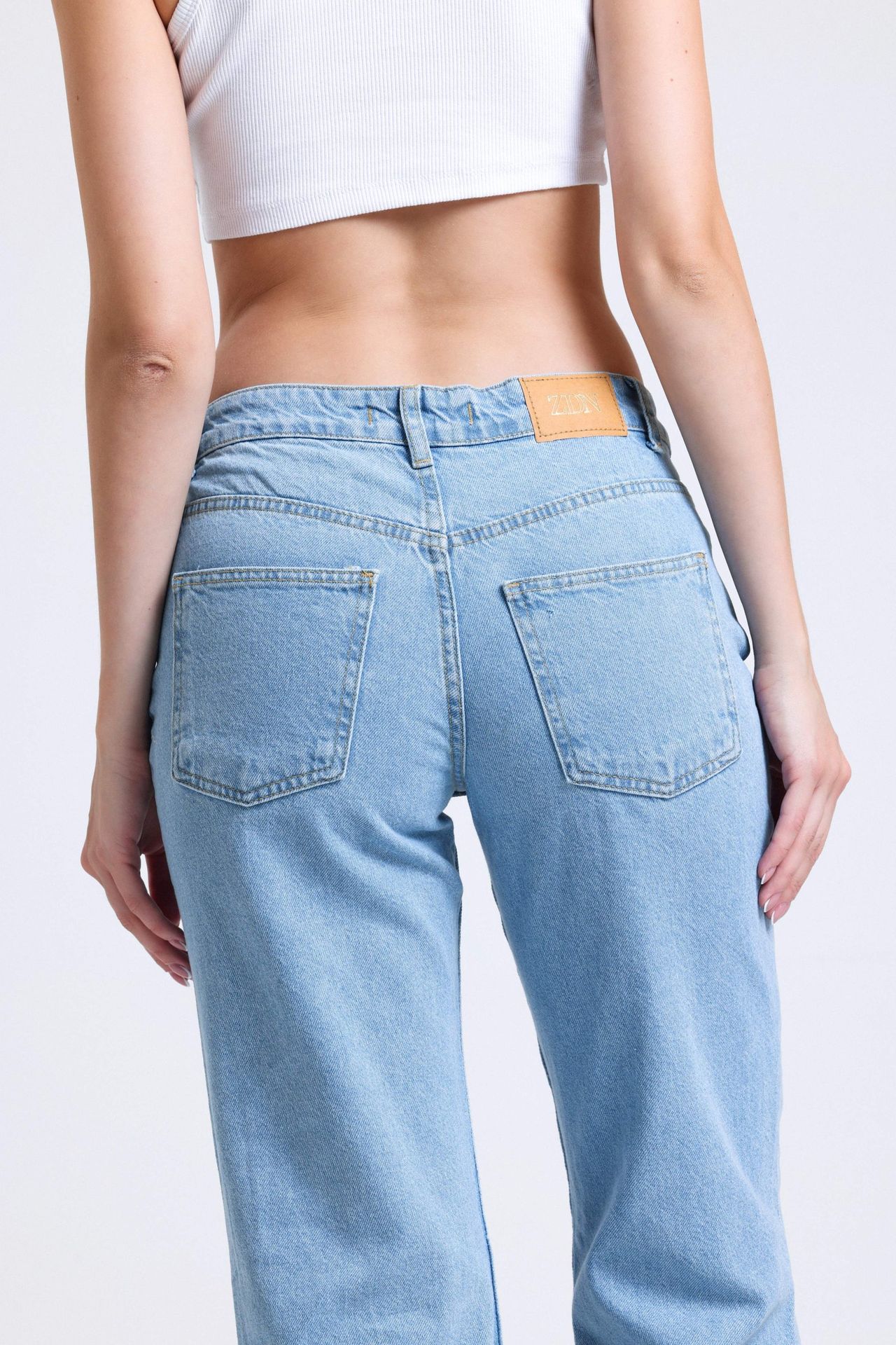 Mid Rise Wide Leg Jeans