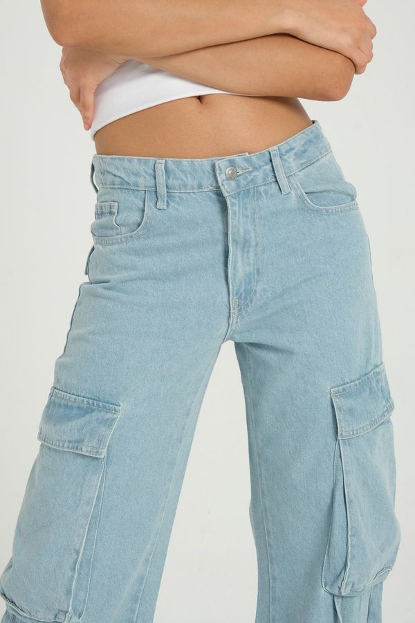 High Waist Pocket Cargo Jeans 5