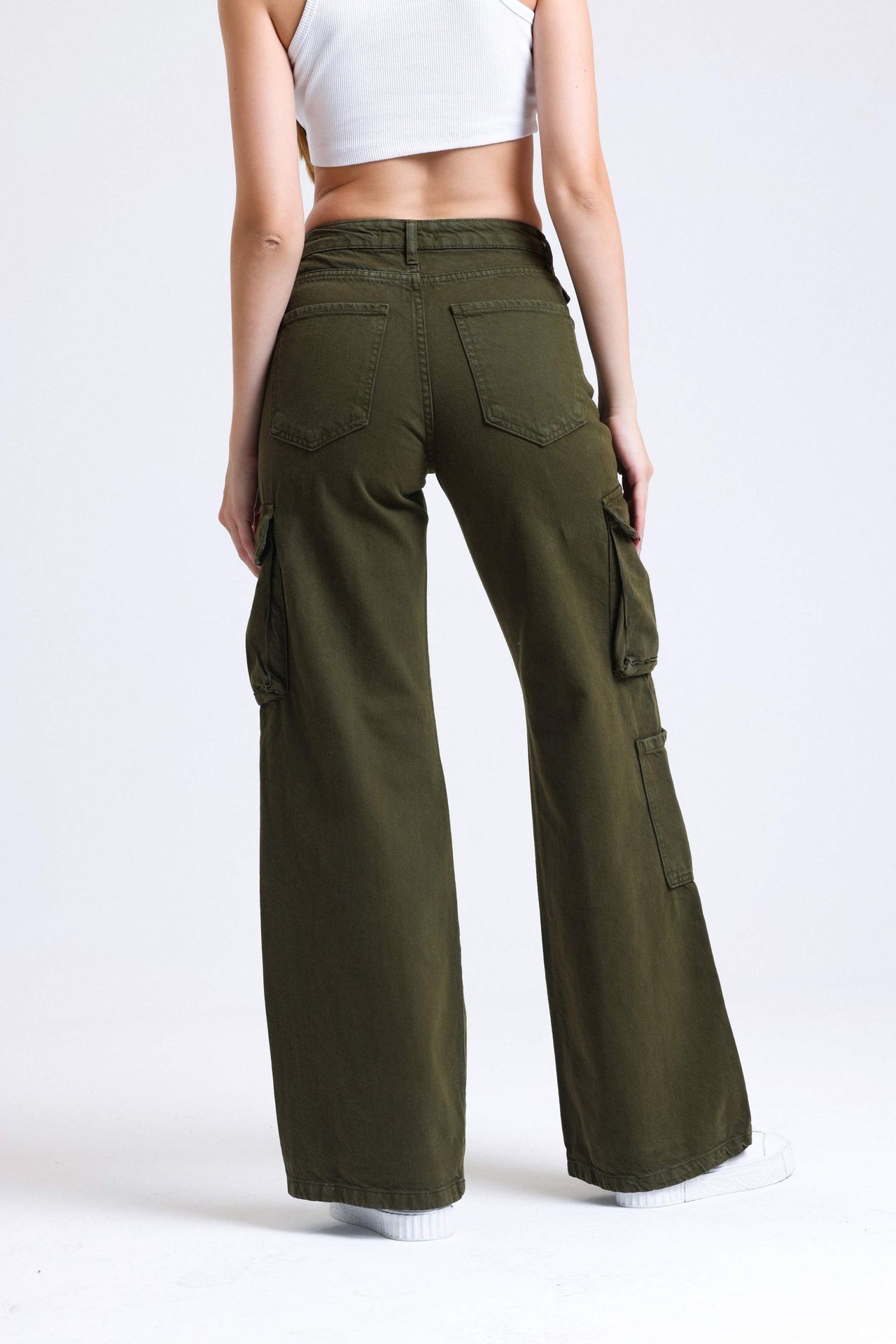 Mid Rise Pocket Cargo Jeans