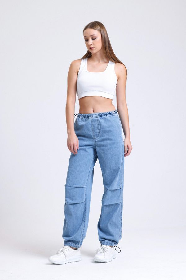 High Waist Drawstring Cargo Jeans with a Knee Detail 5