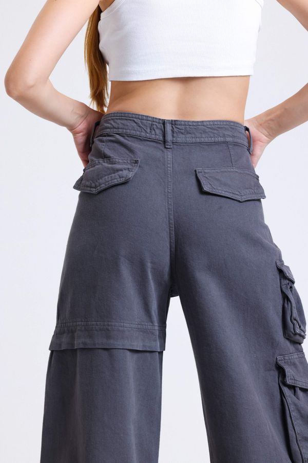 High Waist Pocket Cargo Trousers 7