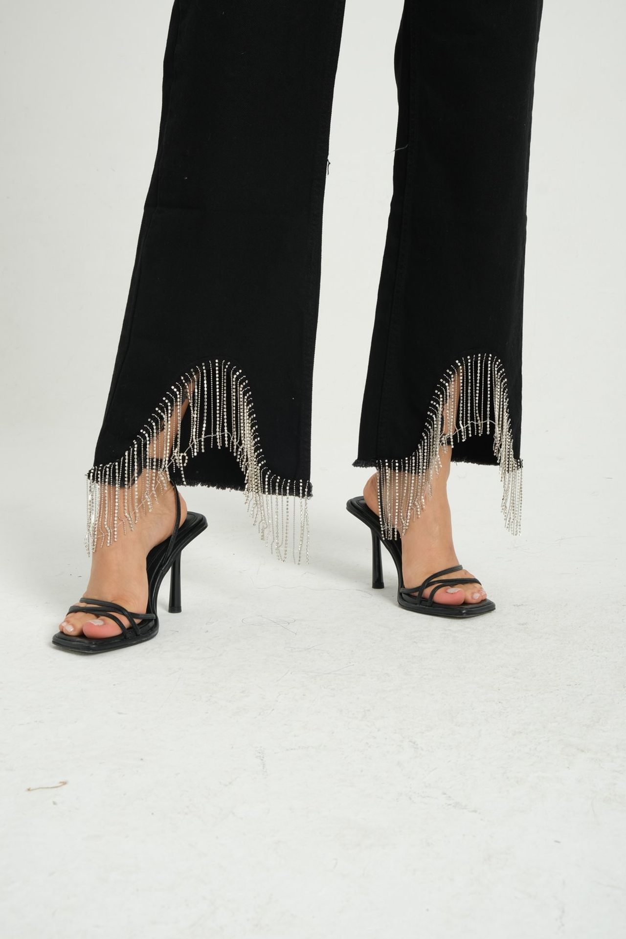 High Waist Wide Leg Jeans with a Tassel Hem