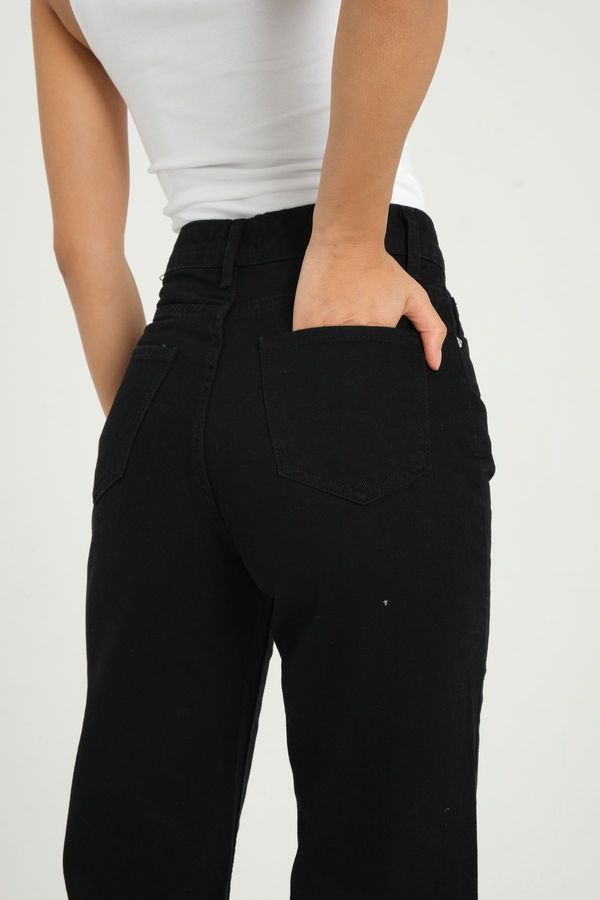 High Waist Wide Leg Jeans with a Tassel Hem 5