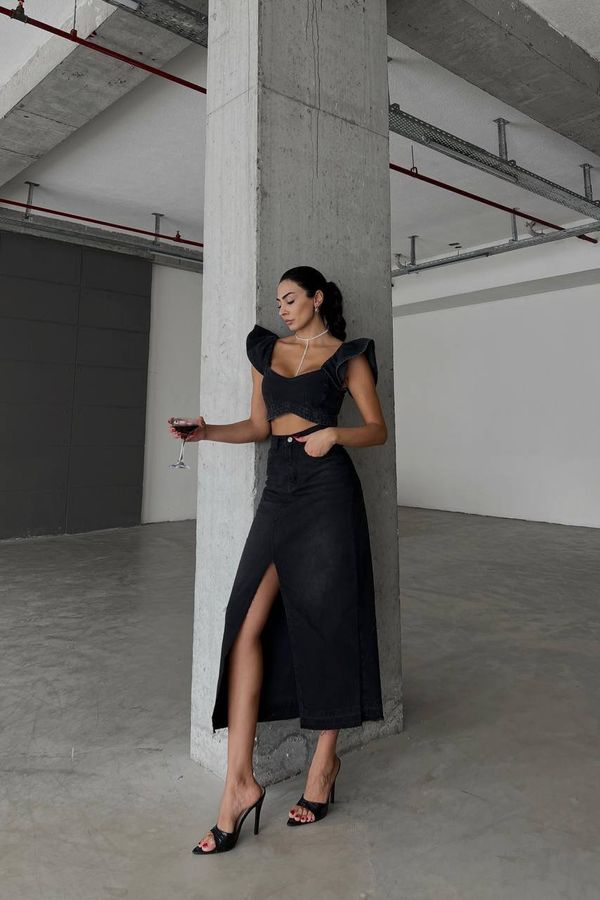 Denim High Waist Midi Skirt with a Front Slit 3