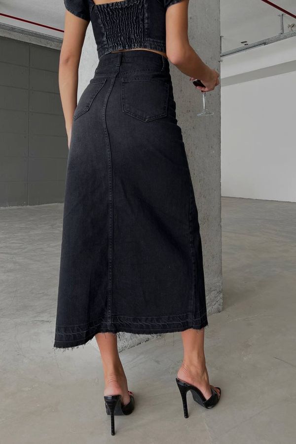 Denim High Waist Midi Skirt with a Front Slit 4