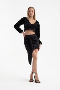 black-image-3
