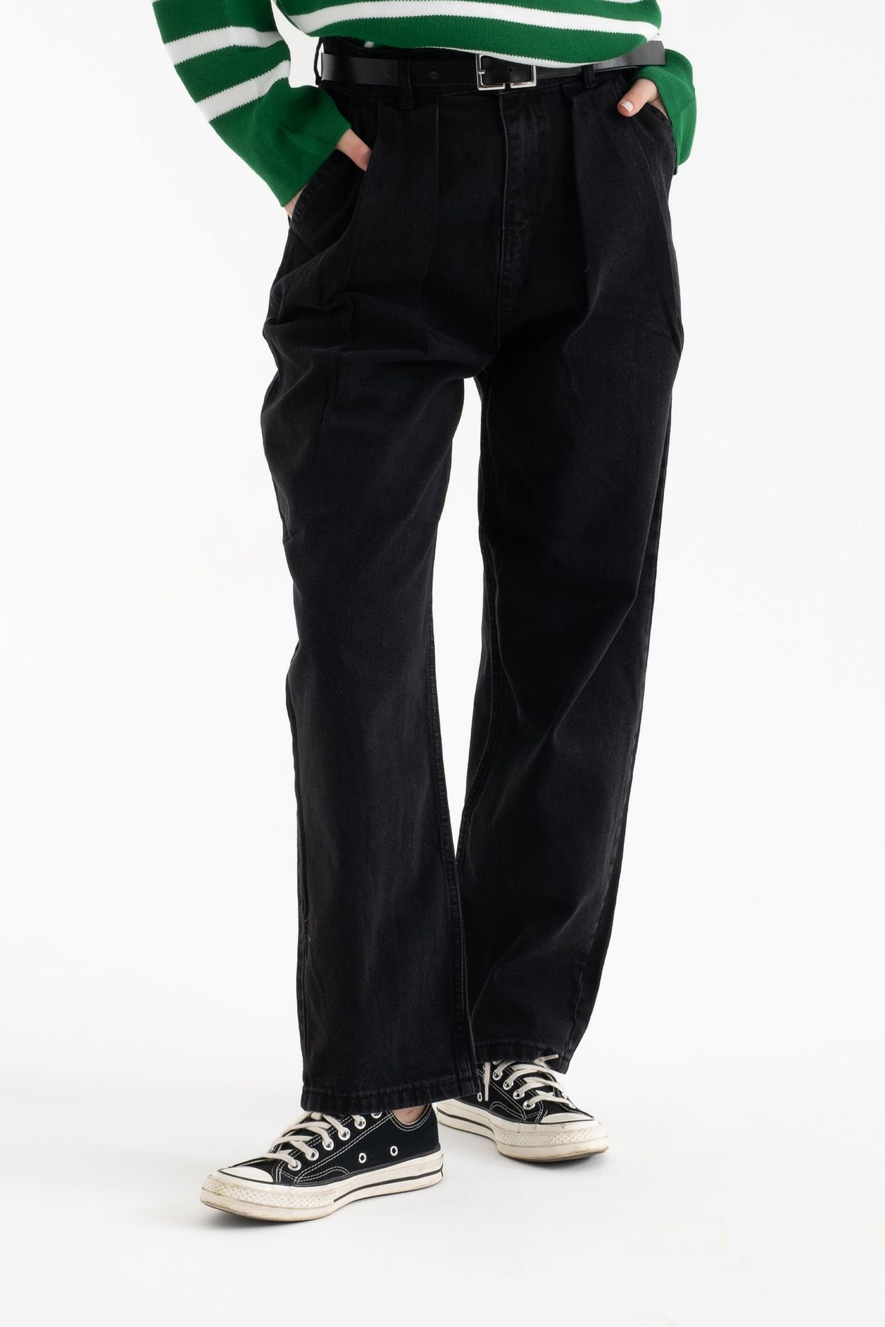 High Waist Pleated Boyfriend Jeans
