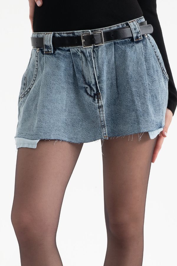 Denim Mid Rise Pleated Mini Skirt with a Belt Detail 5