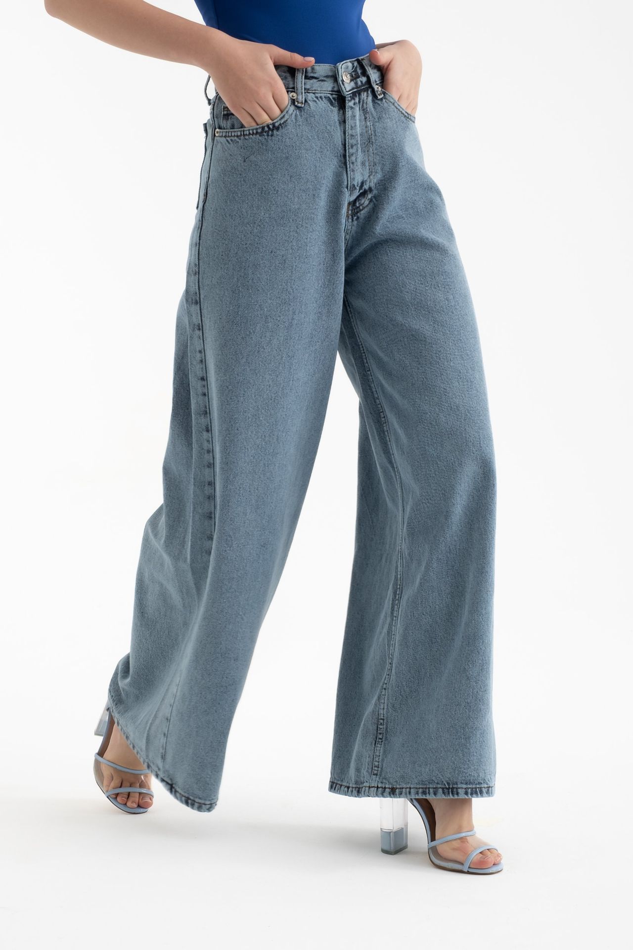 High Waist Wide Leg Jeans