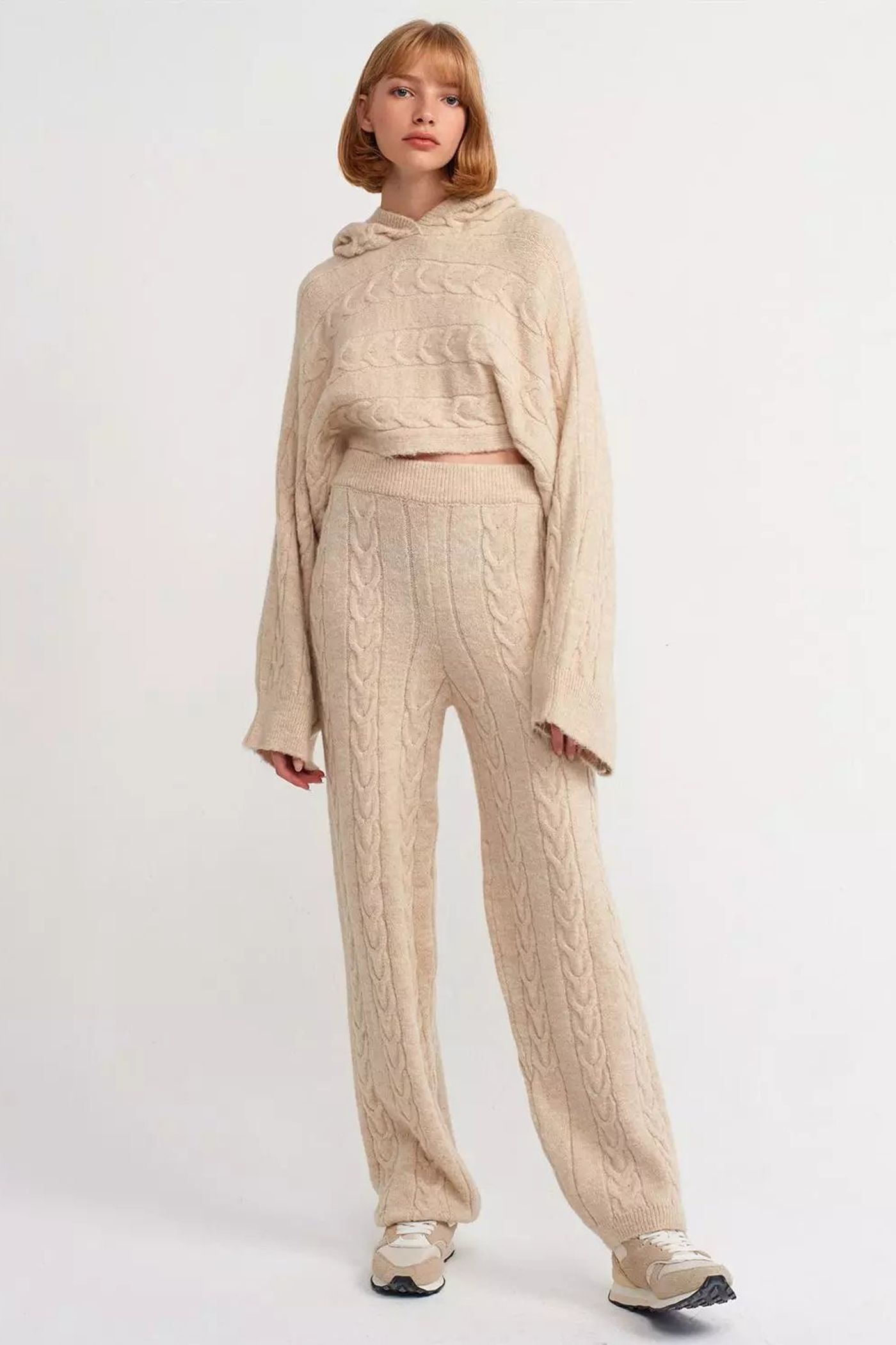 Cable Knitted Mid Rise Elastic Waist Straight Leg Trousers