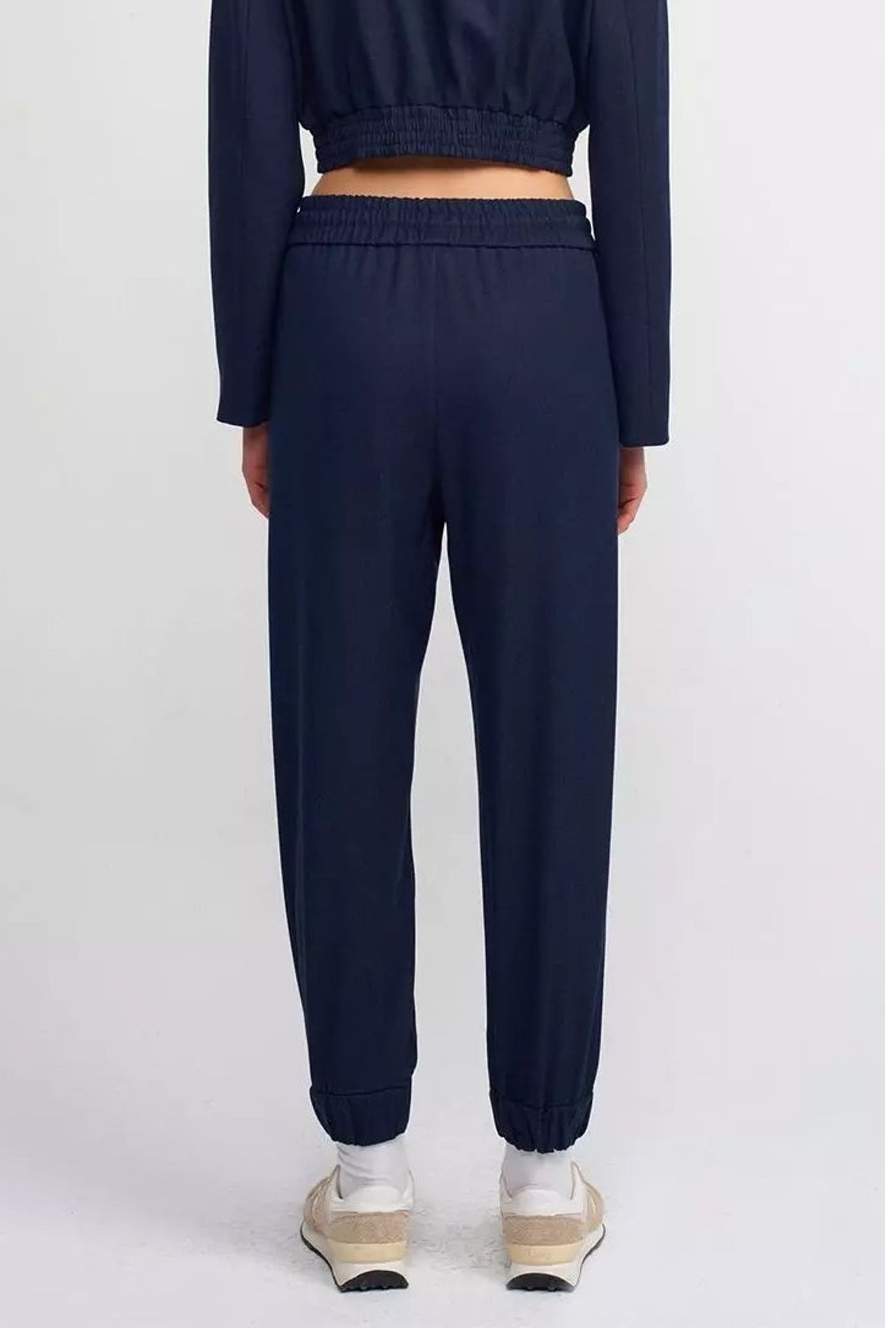 Mid Rise Drawstring Jogger Trousers