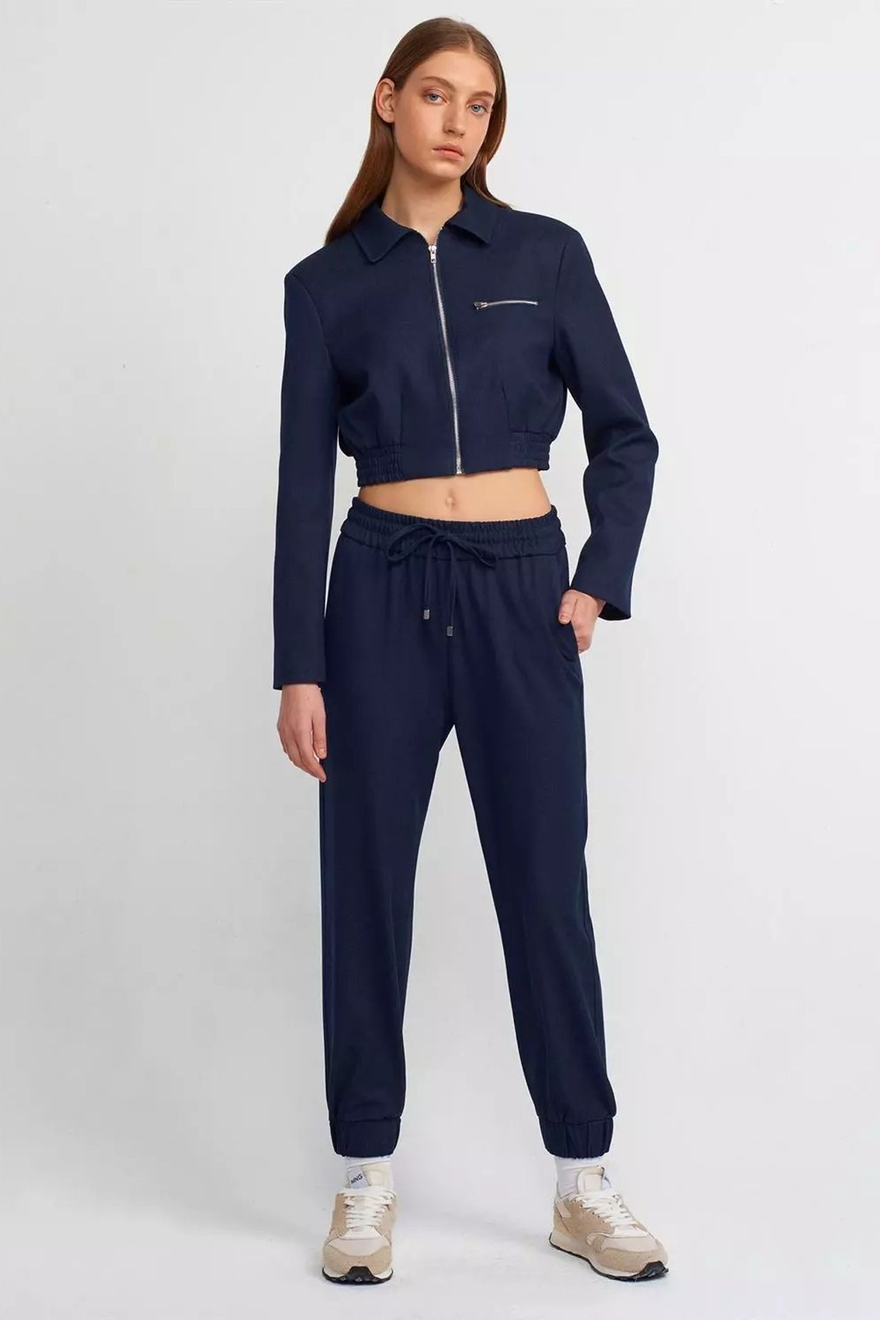 Mid Rise Drawstring Jogger Trousers