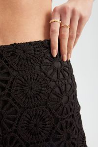 black-image-3
