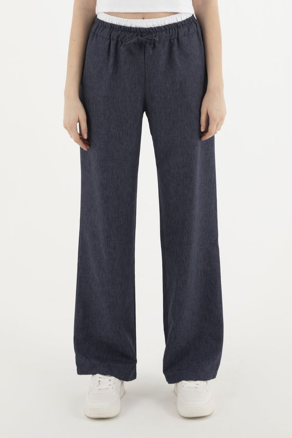 Mid-Waist Wide-Leg Drawstring Trousers 3