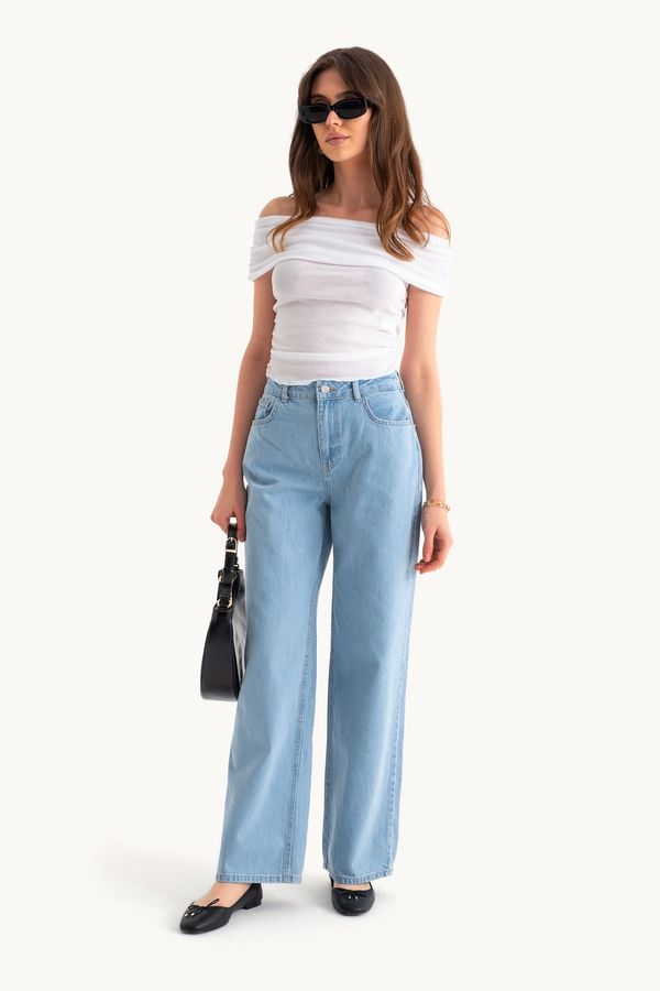 High Waist Wide Leg Jeans 1