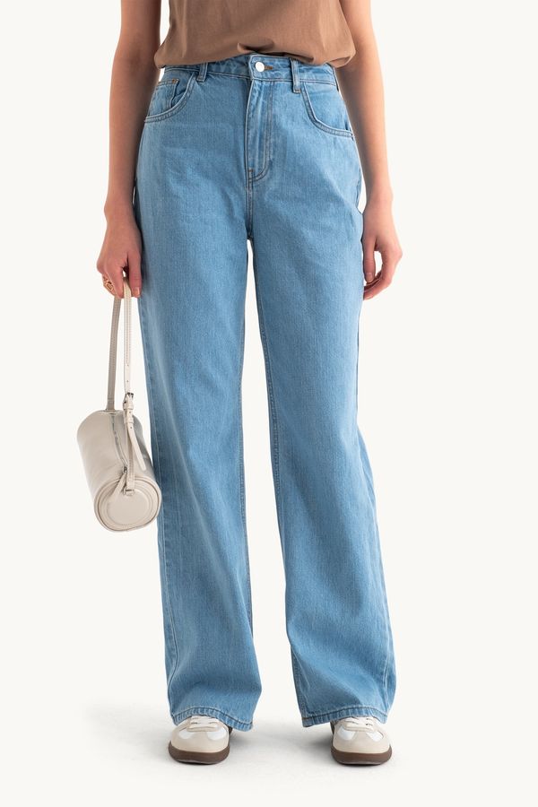 Yüksek Bel Düz Paça Jean 2