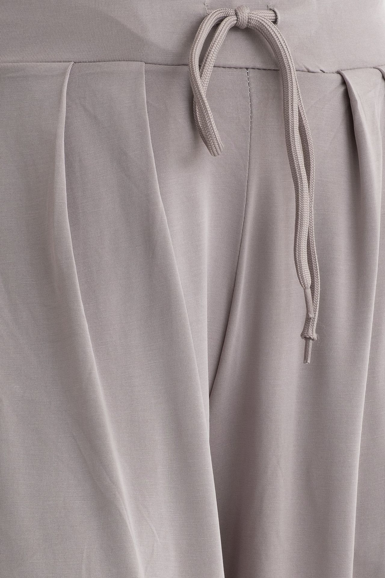 Mid Rise Drawstring Pleated Baggy Trousers