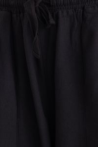 black-image-4