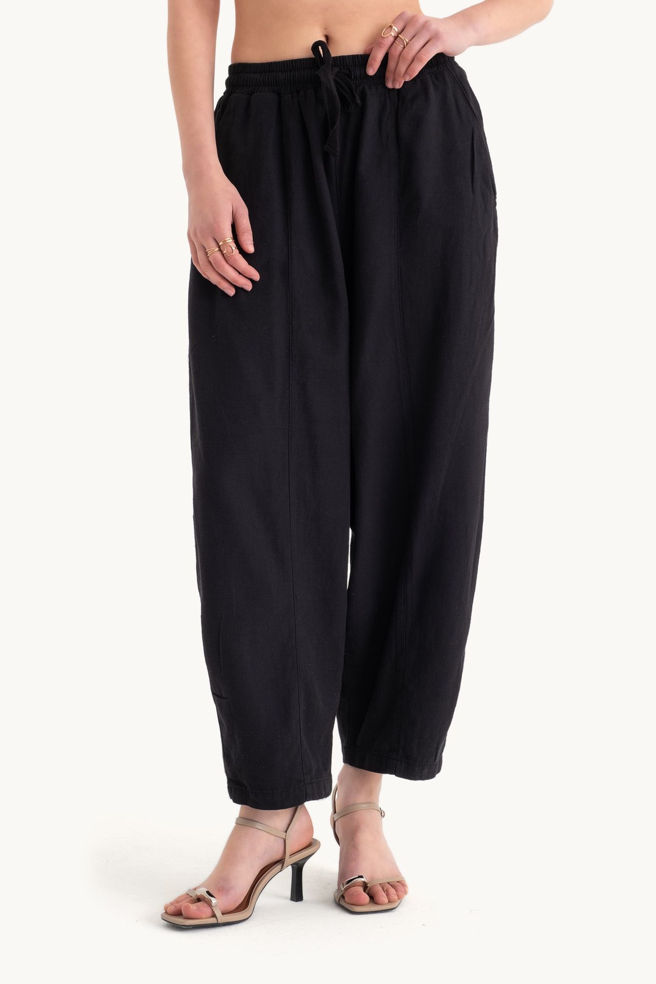 Mid Rise Drawstring Baggy Trousers