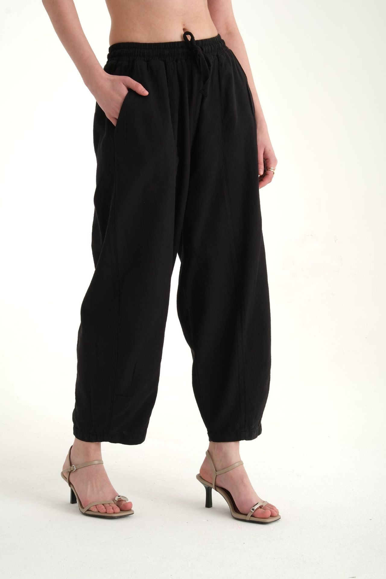 Mid Rise Drawstring Baggy Trousers