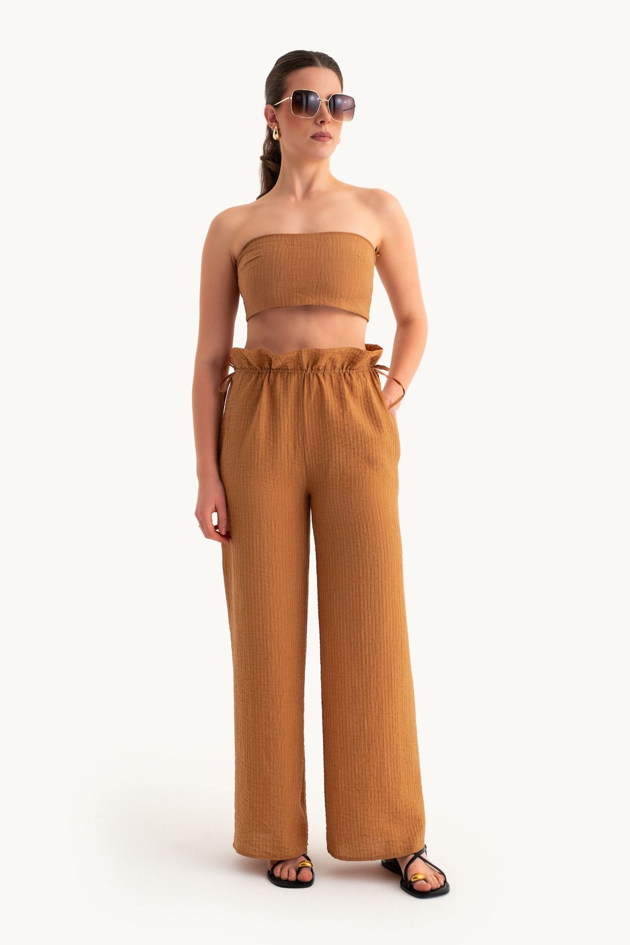 High Waist Straight Leg Trousers with Waist Detail