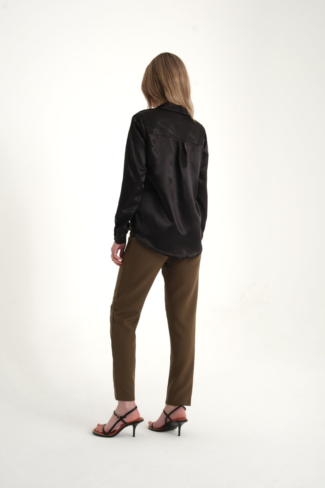 High Waist Carrot fit Trousers