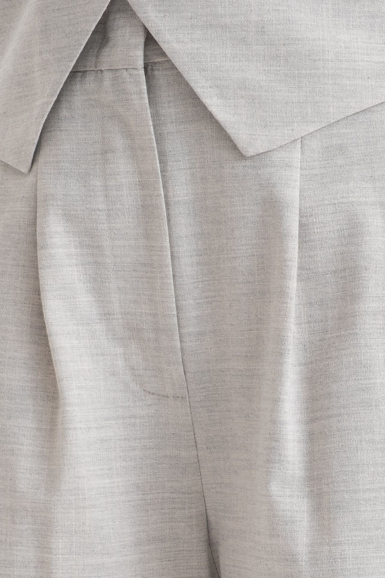High Waist Carrot fit Trousers