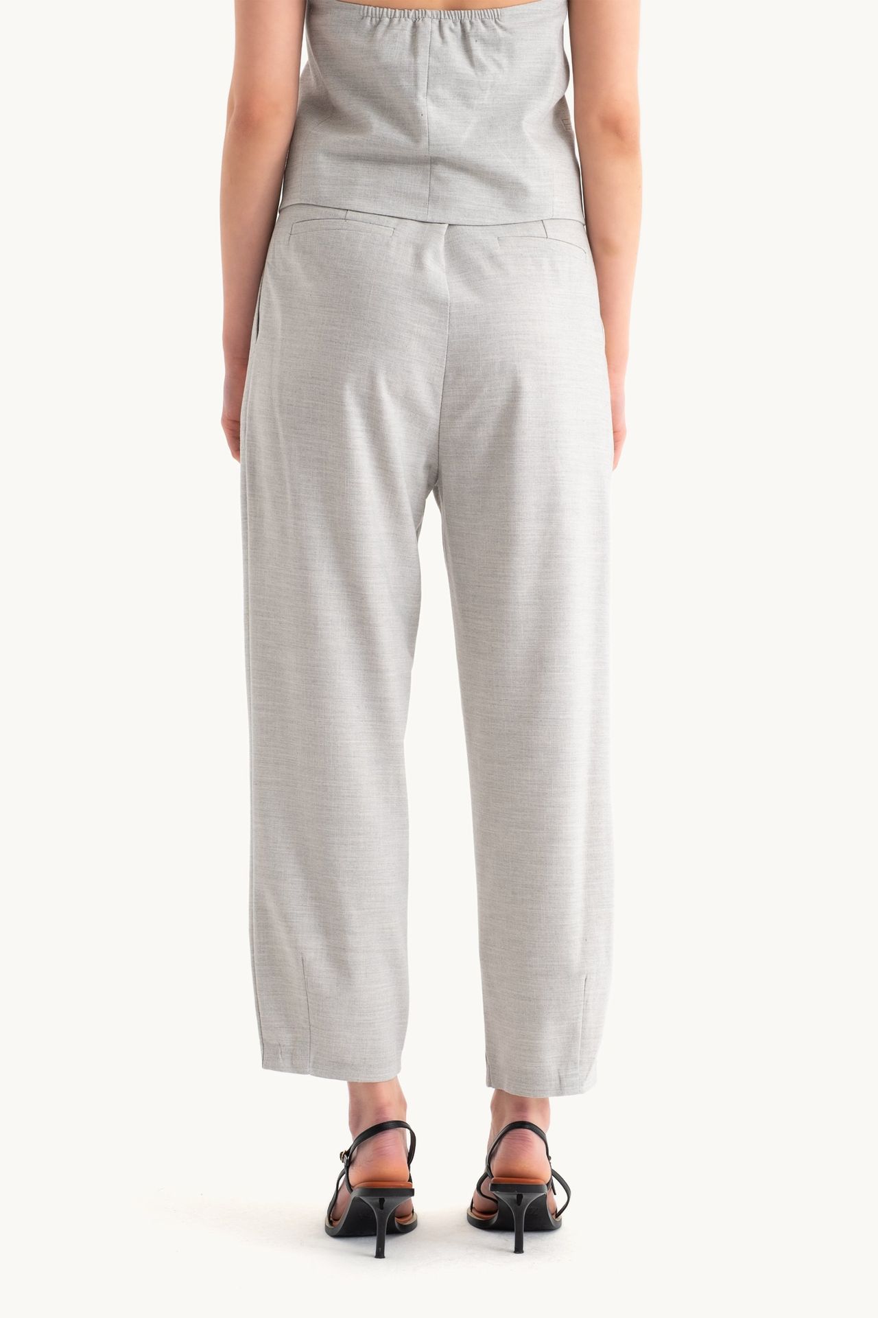 High Waist Carrot fit Trousers