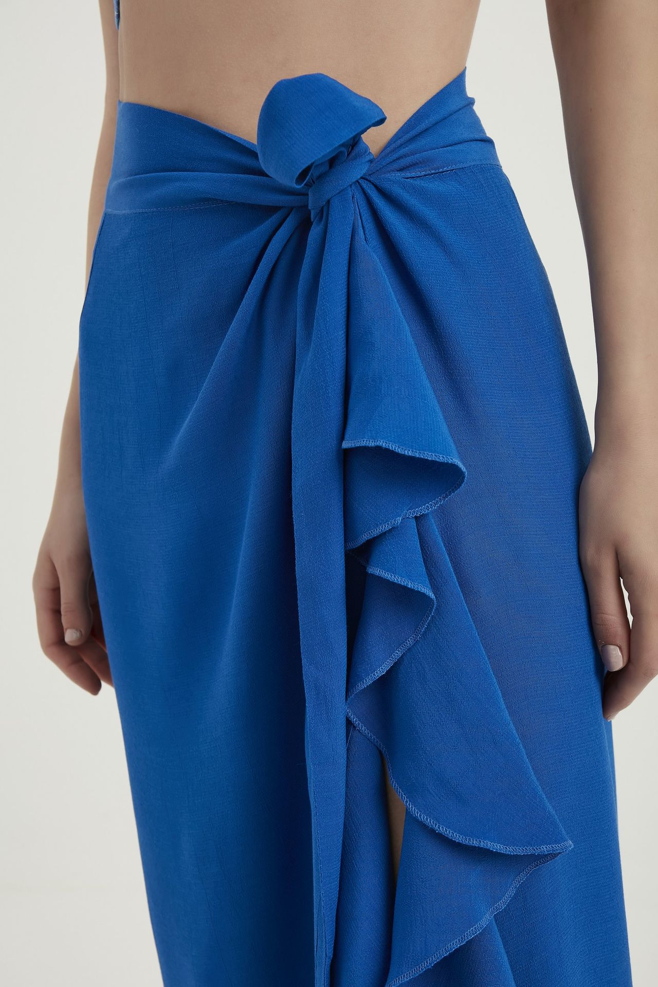 Mid Rise Maxi Skirt with a Belt Detail