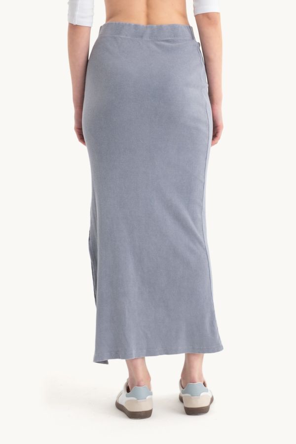 Mid Rise Elastic Waist Basic Midi Skirt 4