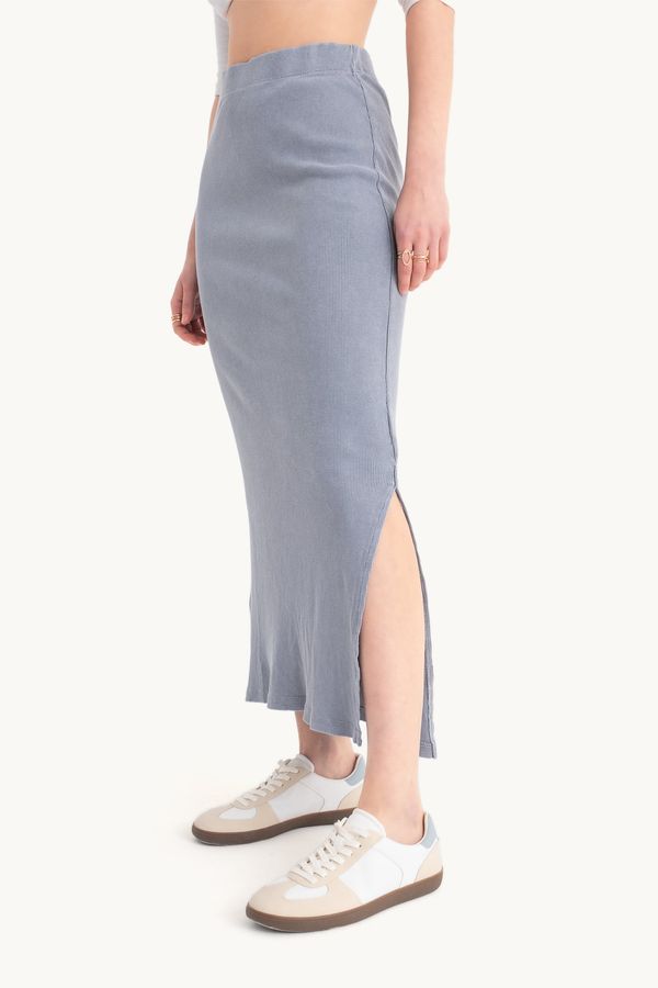 Mid Rise Elastic Waist Basic Midi Skirt 2