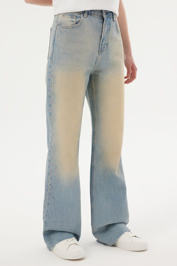 Beyazlamış Yüksek Bel Retro Düz Bacaklı Jeans 1